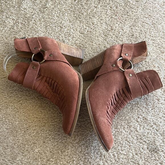 Seychelles Impossible Suede Cognac Bootie - Picture 6 of 11